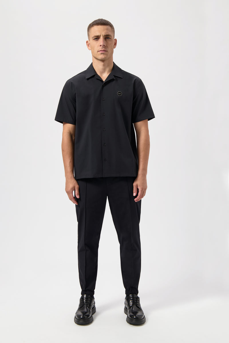 Hex-Series Relaxed Kurzarm Overshirt Jet Black