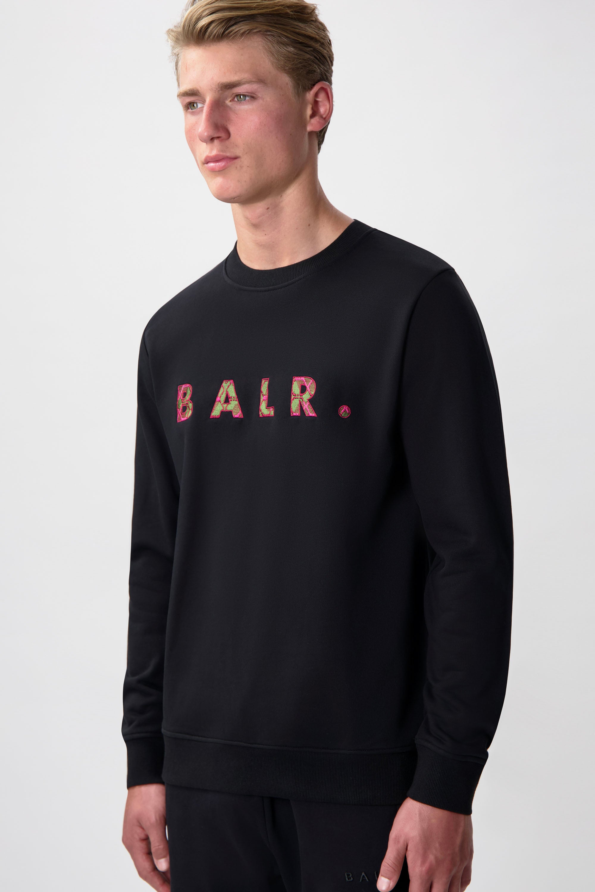 BALR. Monogram Embro Regular Fit Sudadera Jet Black/Tibetian Red